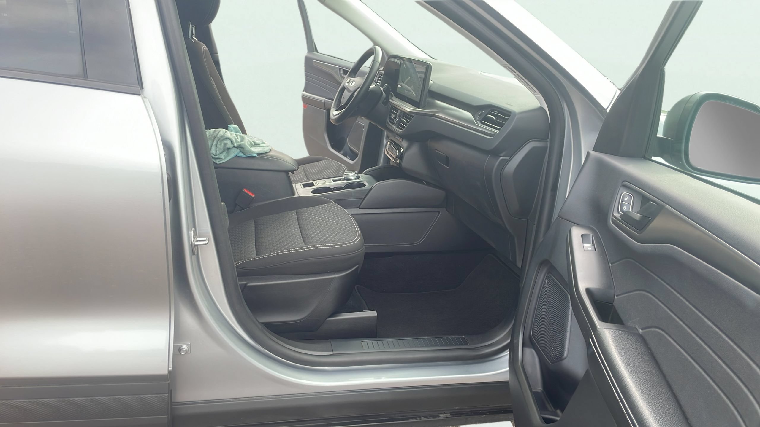 Used 2023 Ford Escape Active w/ Tech Pack #1 AWD/4WD image 14