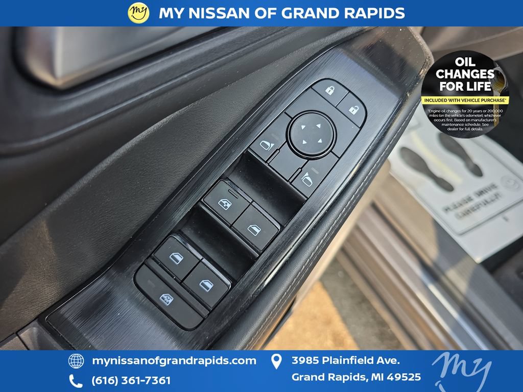 Used 2023 Nissan Rogue SV w/ SV Premium B Package AWD/4WD image 12