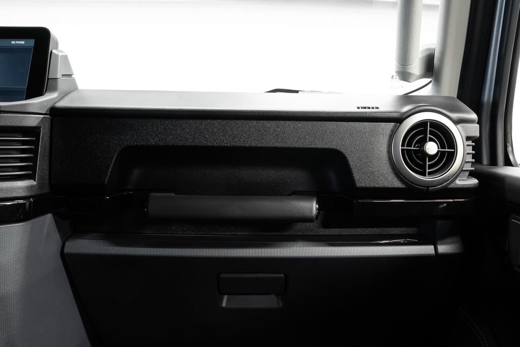 Used 2024 INEOS Grenadier Fieldmaster Edition image 31