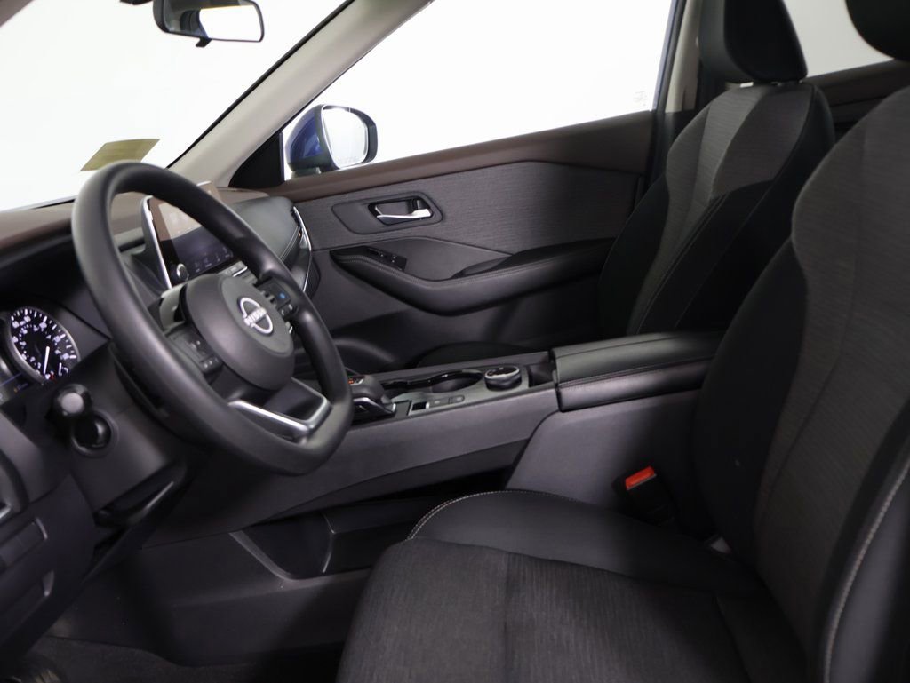 Used 2022 Nissan Rogue SV image 18