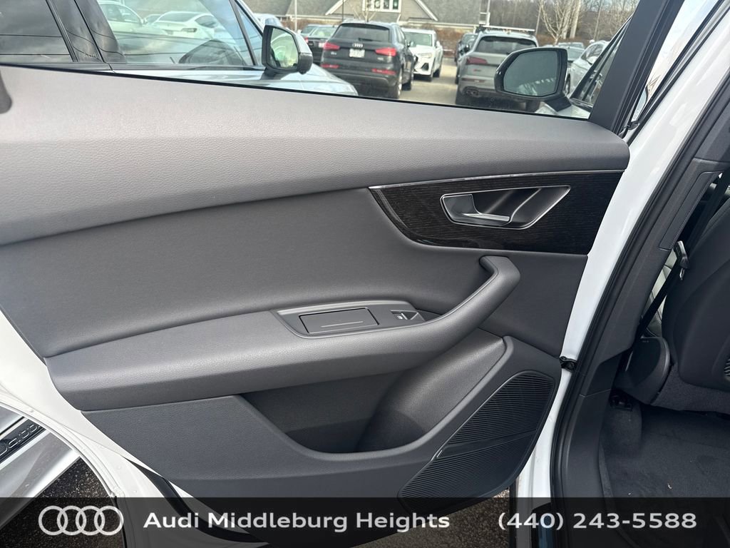 New 2026 Audi Q7 2.0T Premium image 25