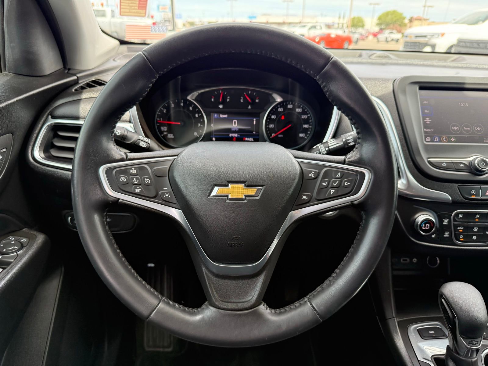Used 2022 Chevrolet Equinox LT image 16