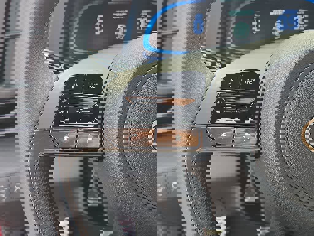 New 2026 Hyundai Elantra Sport FWD image 23