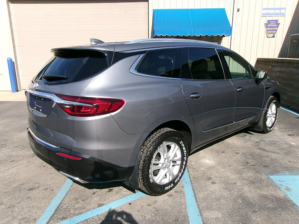 Used 2021 Buick Enclave Essence AWD/4WD image 5