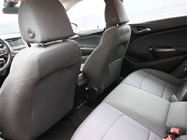 Used 2018 Chevrolet Cruze LT image 16