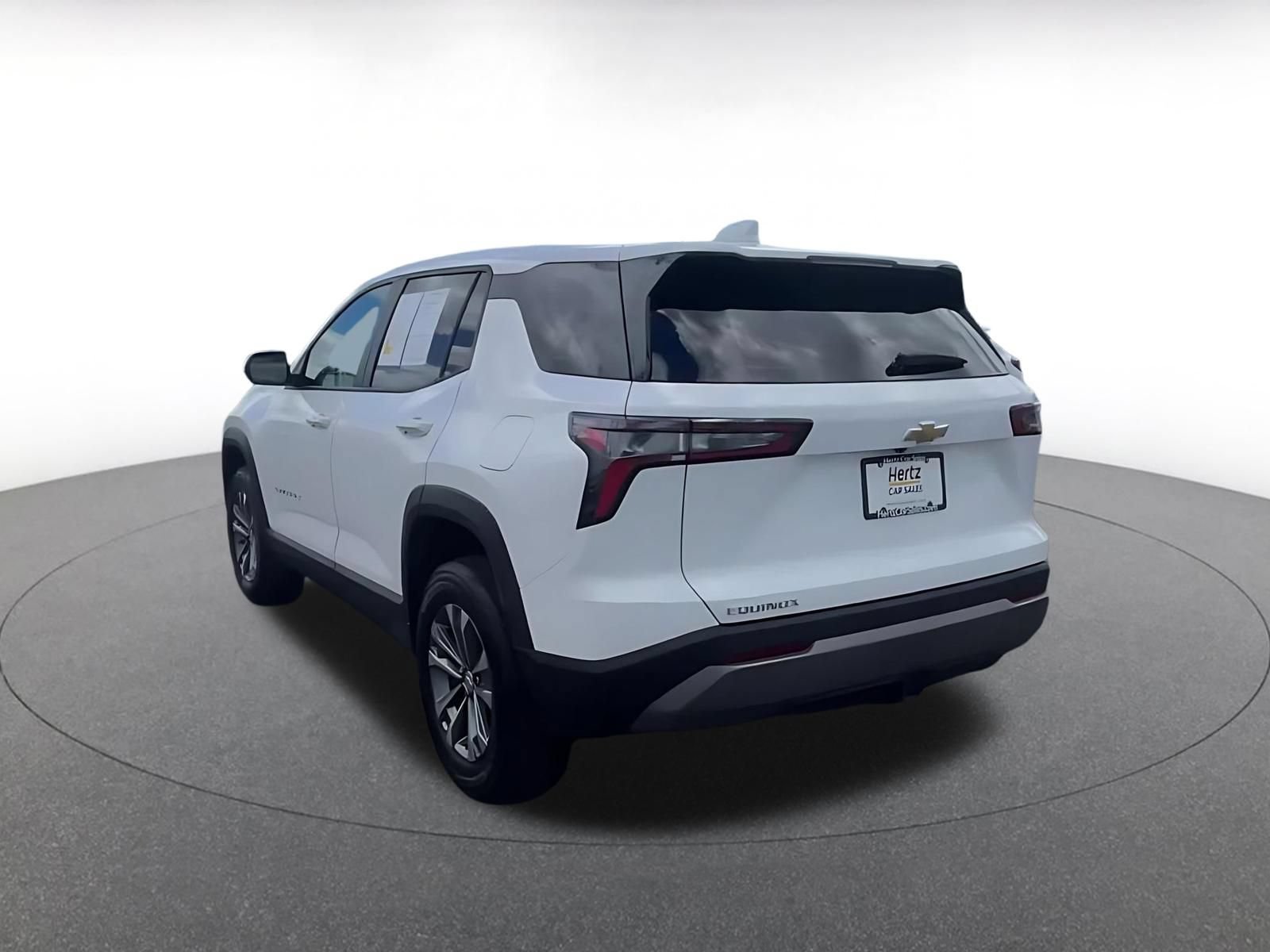 Used 2025 Chevrolet Equinox LT FWD image 11
