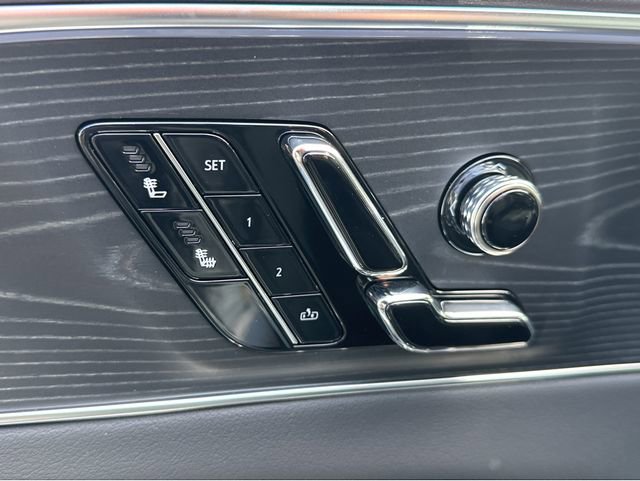 Used 2025 Cadillac Lyriq Sport w/ LPO, Floor Liner Package image 28