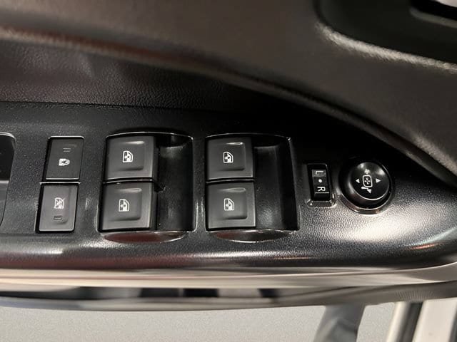 Used 2021 Chevrolet Colorado LT w/ LT Convenience Package AWD/4WD image 14
