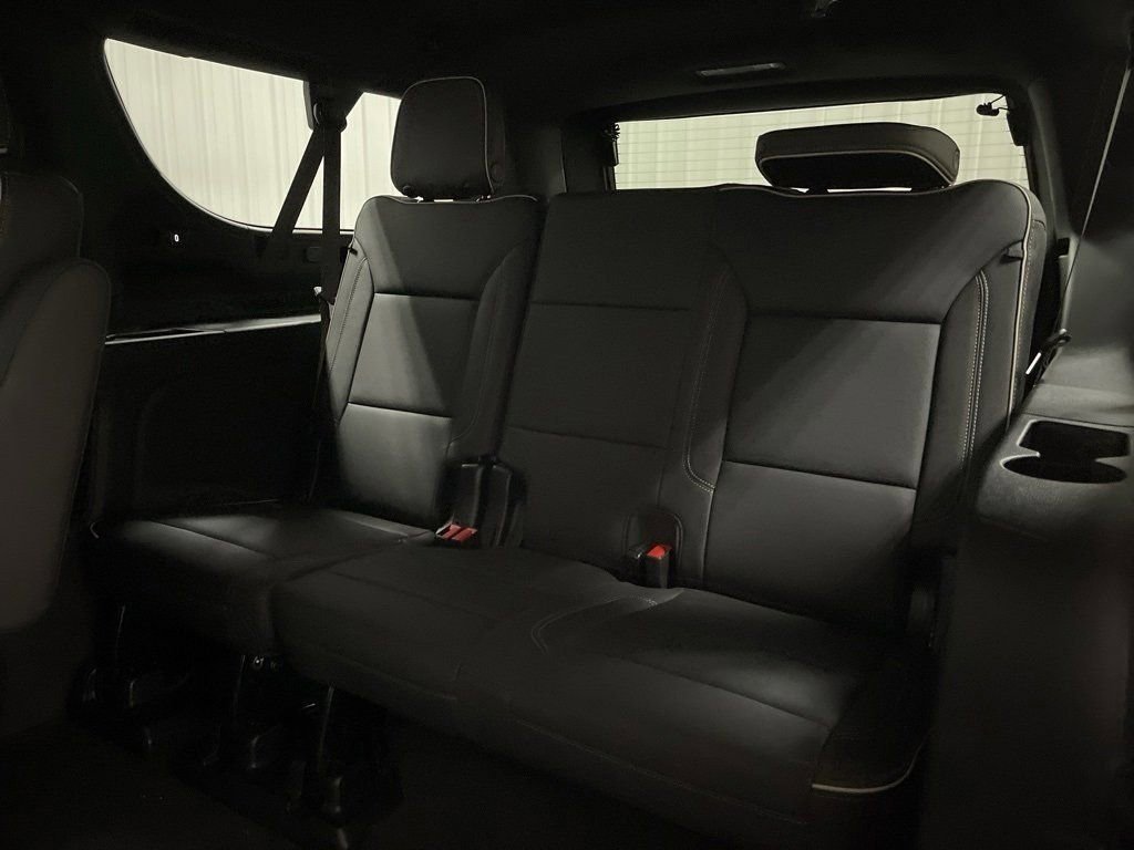 Used 2024 GMC Yukon XL SLT image 24