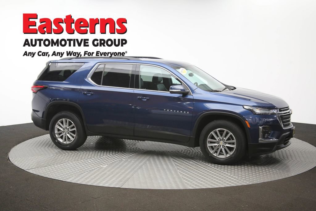 Used 2023 Chevrolet Traverse LT AWD/4WD image 47