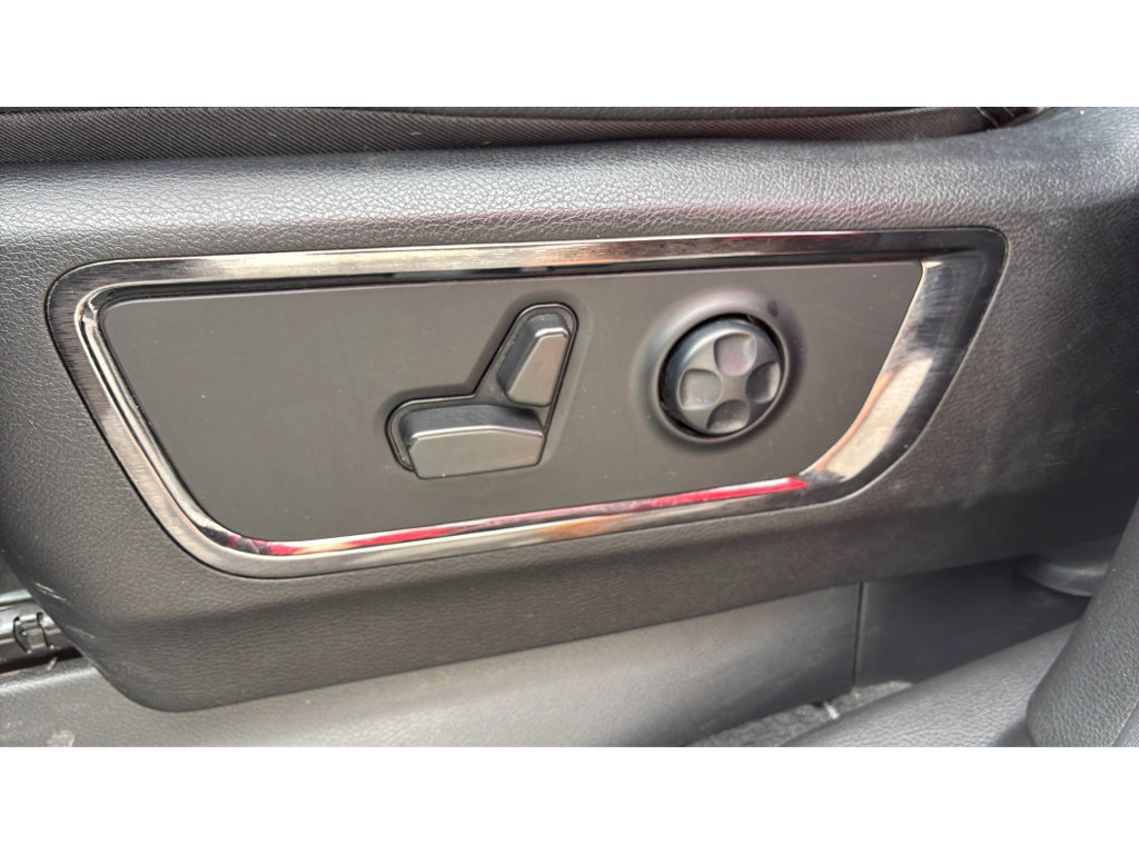 Used 2022 RAM 1500 Limited w/ Body-Colour Bumper Group AWD/4WD image 13