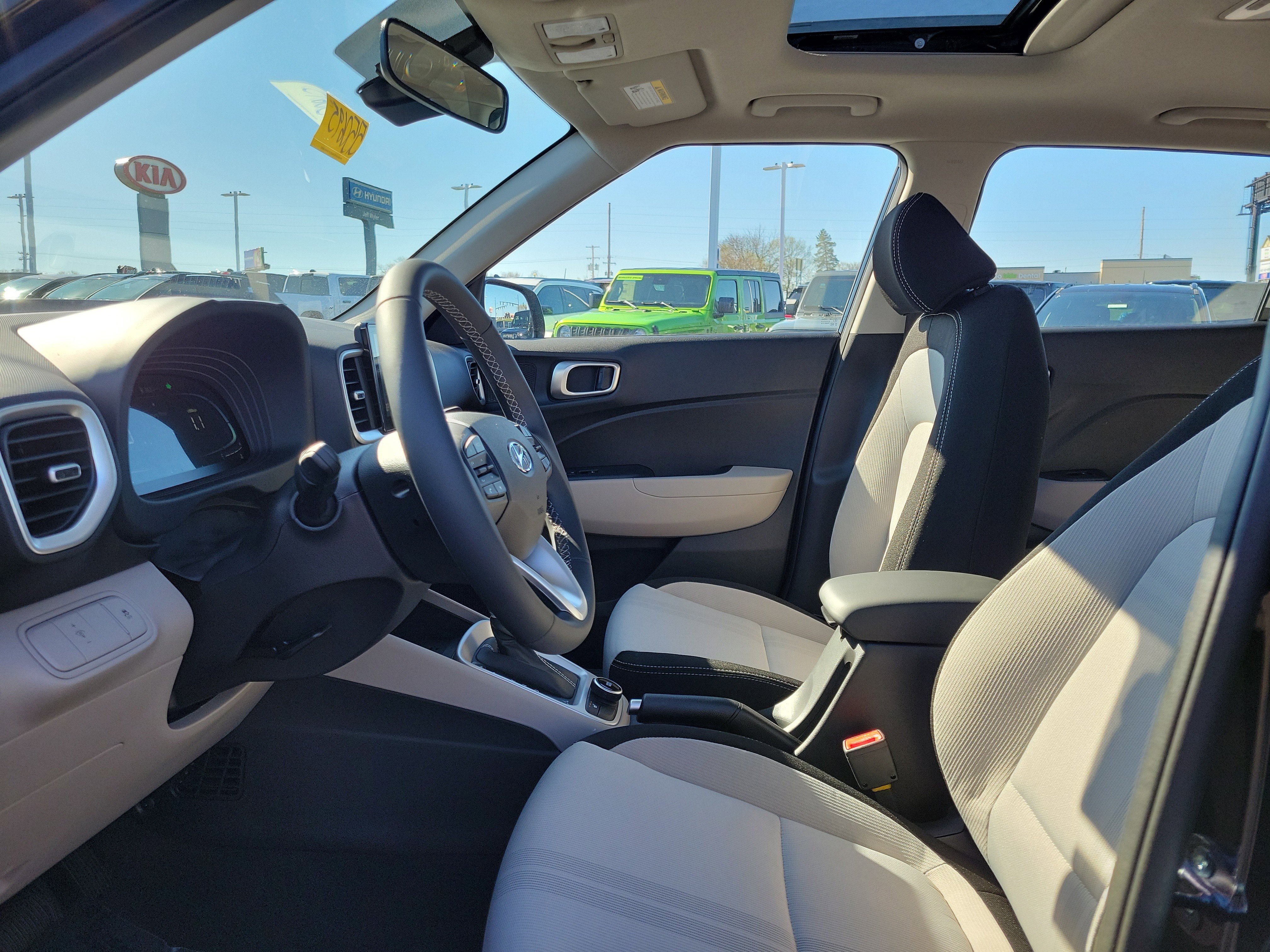 New 2026 Hyundai Venue SEL FWD image 14