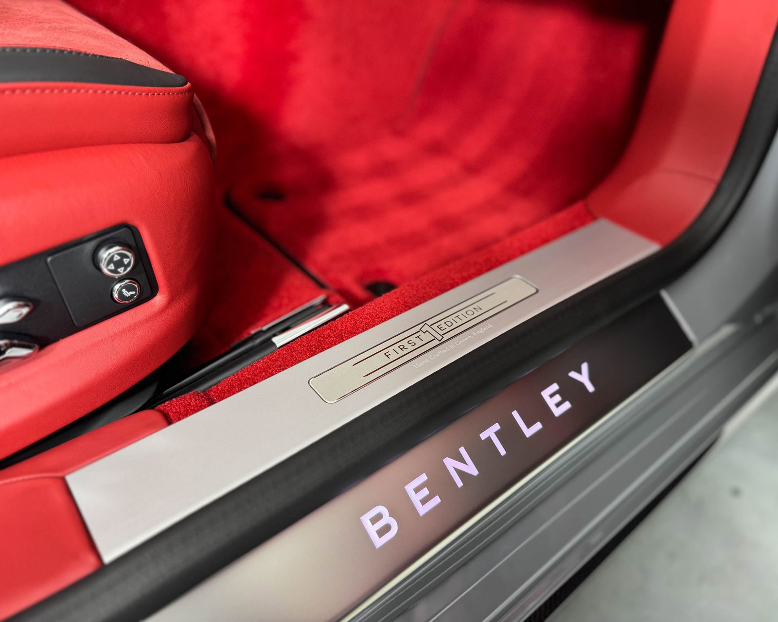 New 2025 Bentley Flying Spur Plug-In Hybrid image 37