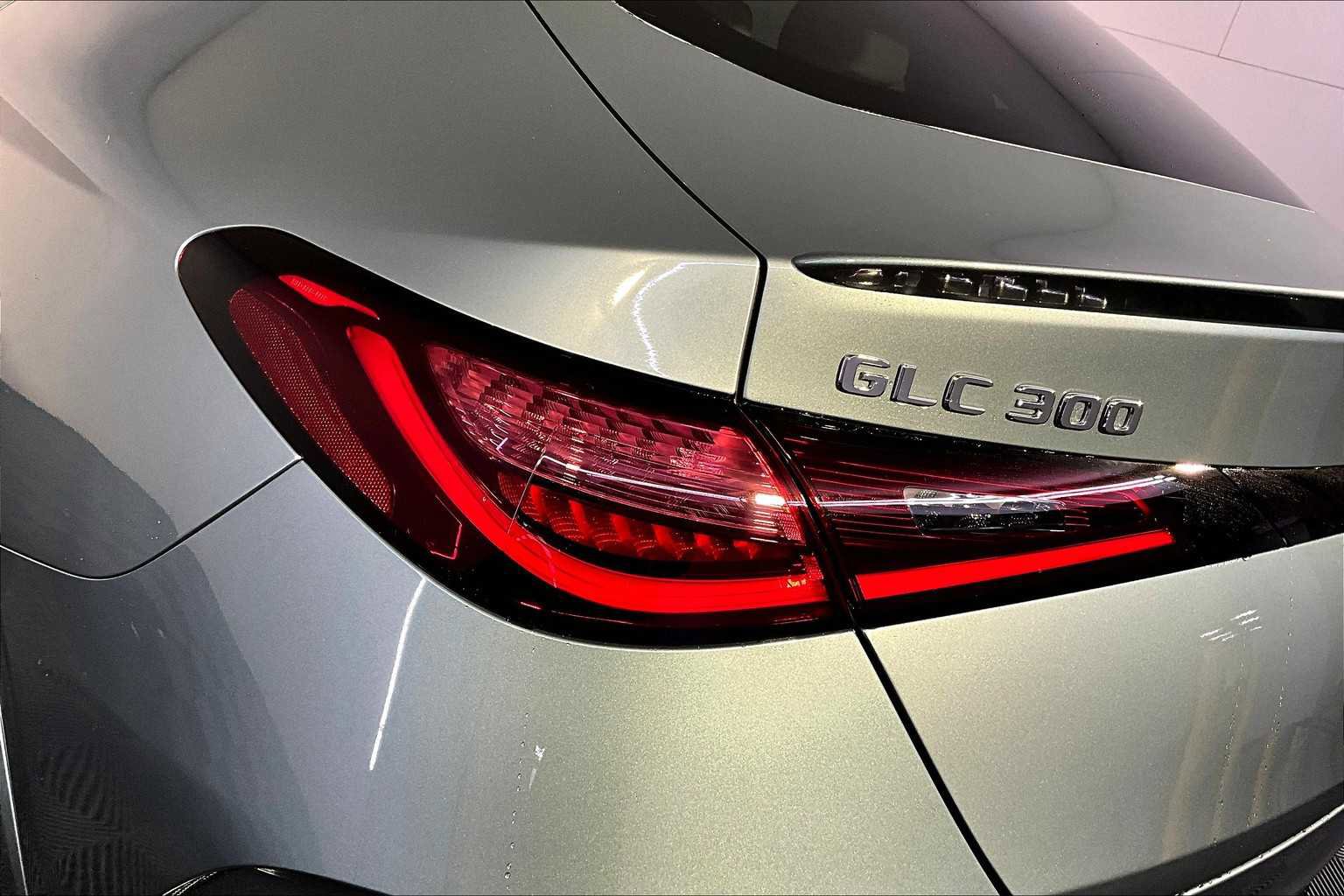 New 2026 Mercedes-Benz GLC 300 4MATIC image 5