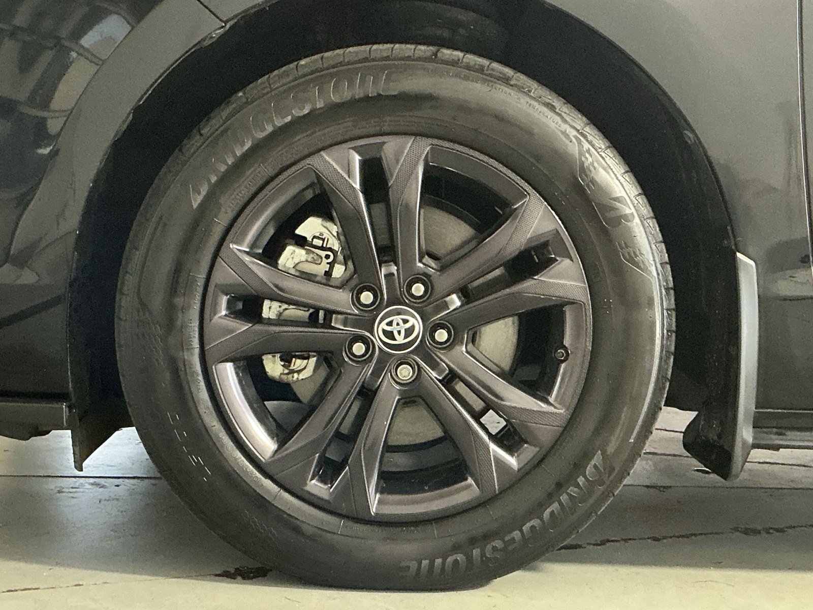 Used 2024 Toyota Sienna XSE w/ XSE Plus Package AWD/4WD image 13