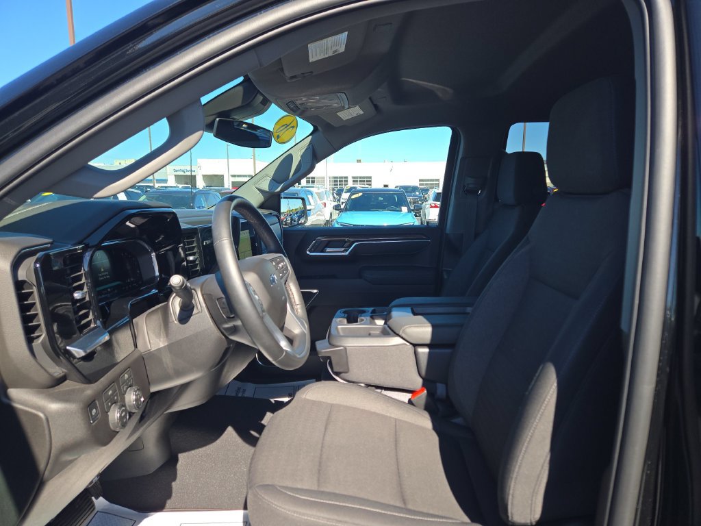 Used 2026 Chevrolet Silverado 1500 RST w/ RST Select Package AWD/4WD image 18
