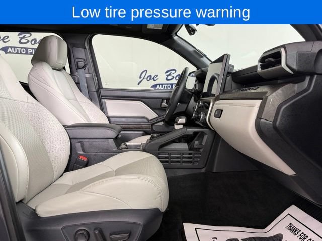 Used 2024 Toyota Tacoma Limited w/ Limited Package (LT) AWD/4WD image 18