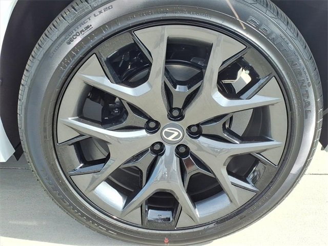 New 2026 Lexus TX 500h AWD image 5