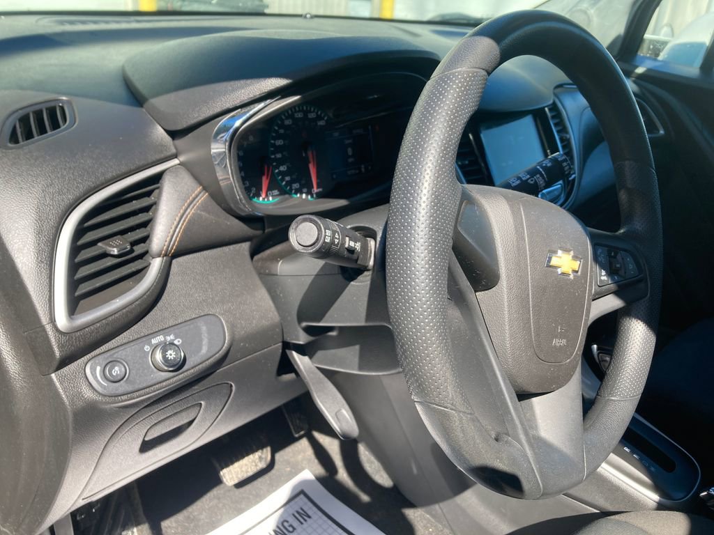 Used 2018 Chevrolet Trax LS image 17