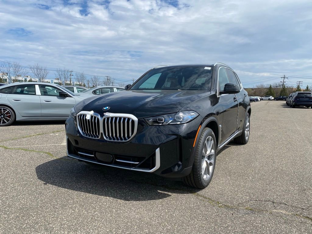New 2026 BMW X5 xDrive40i w/ Premium Package image 1