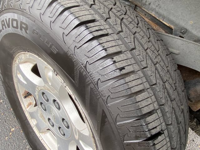 Used 2004 Chevrolet Avalanche 4x4 image 14