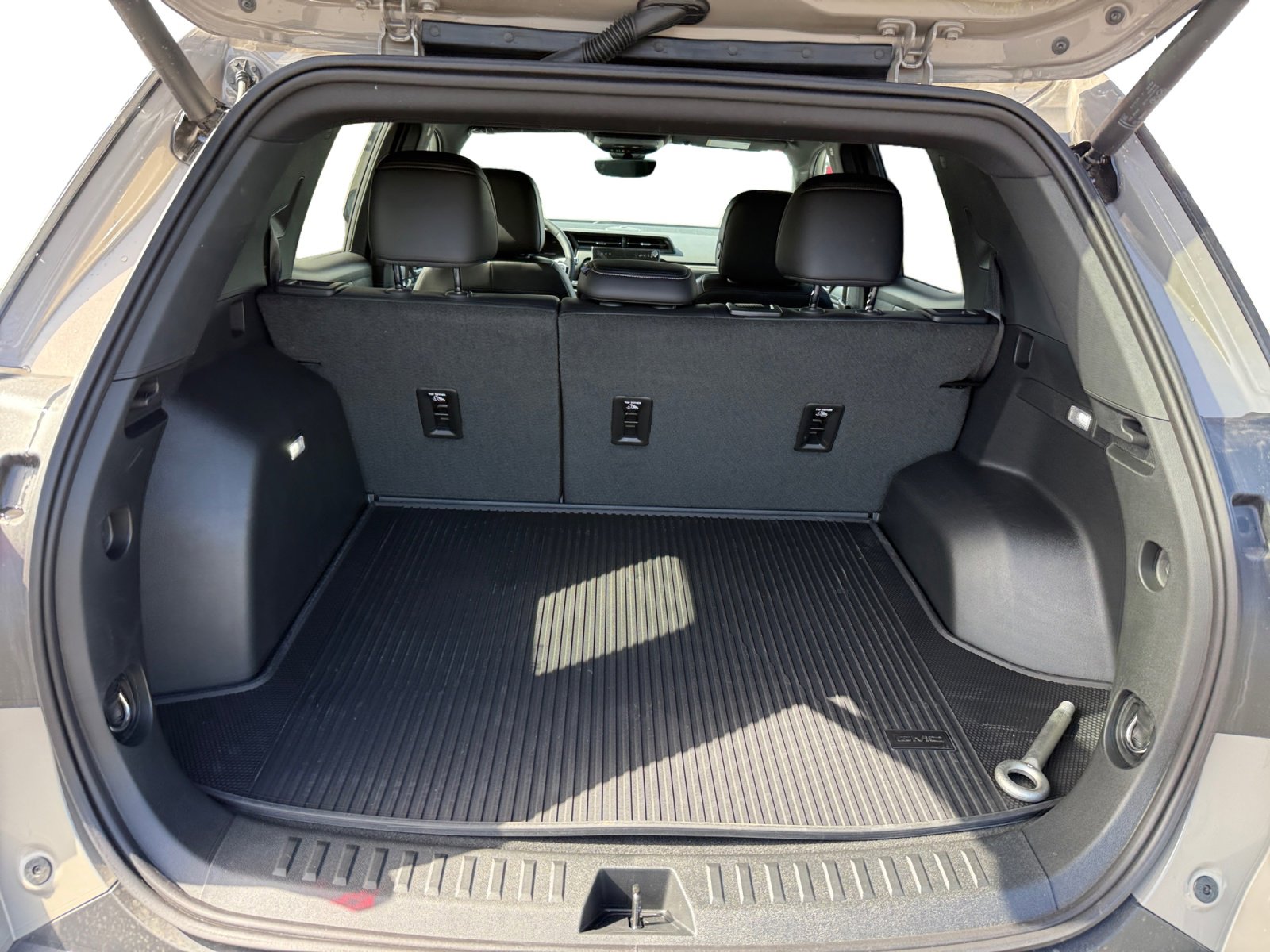 New 2026 GMC Terrain Elevation w/ Elevation Premium Package FWD image 17