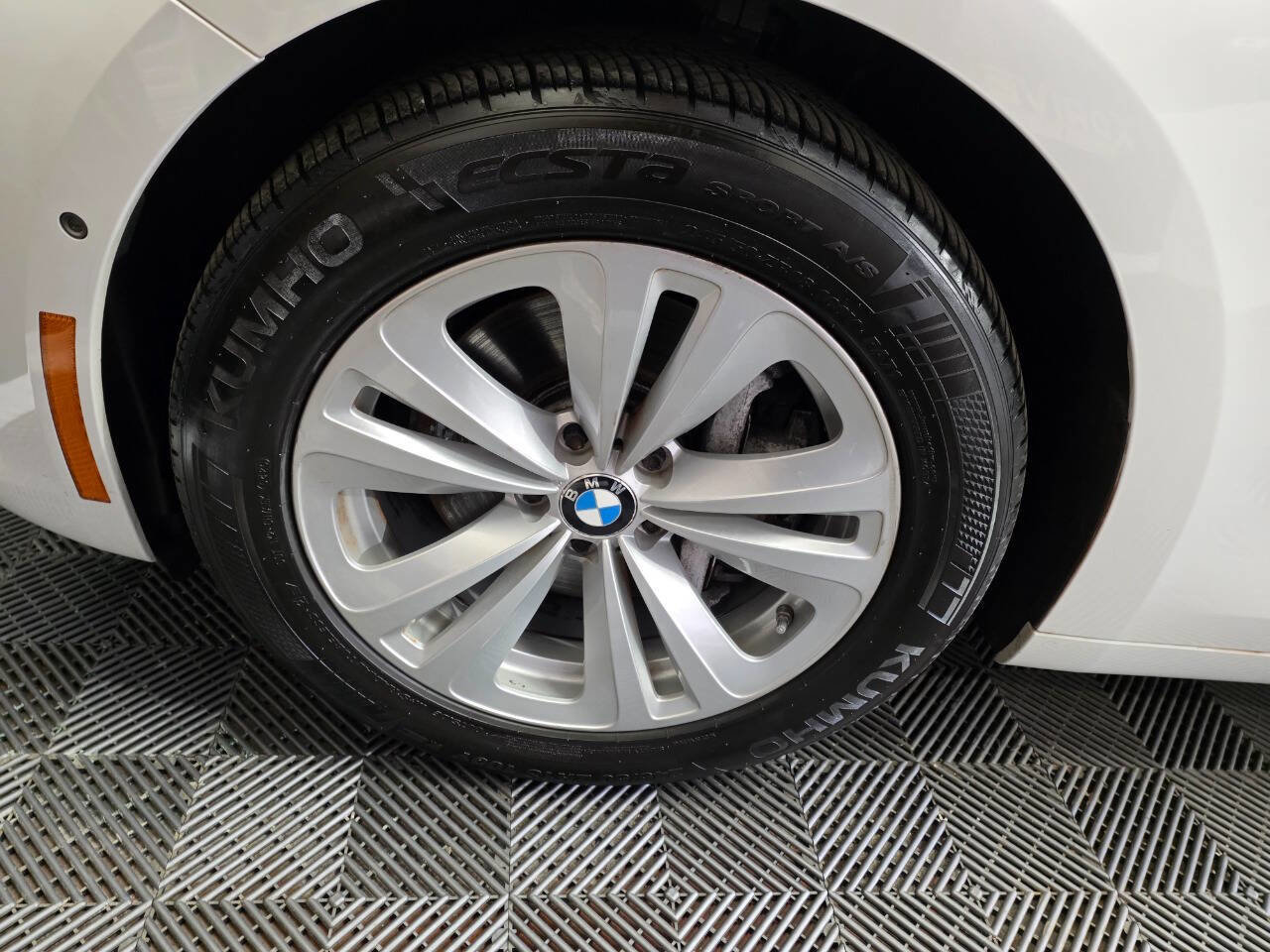 Used 2011 BMW 535i Gran Turismo RWD image 34