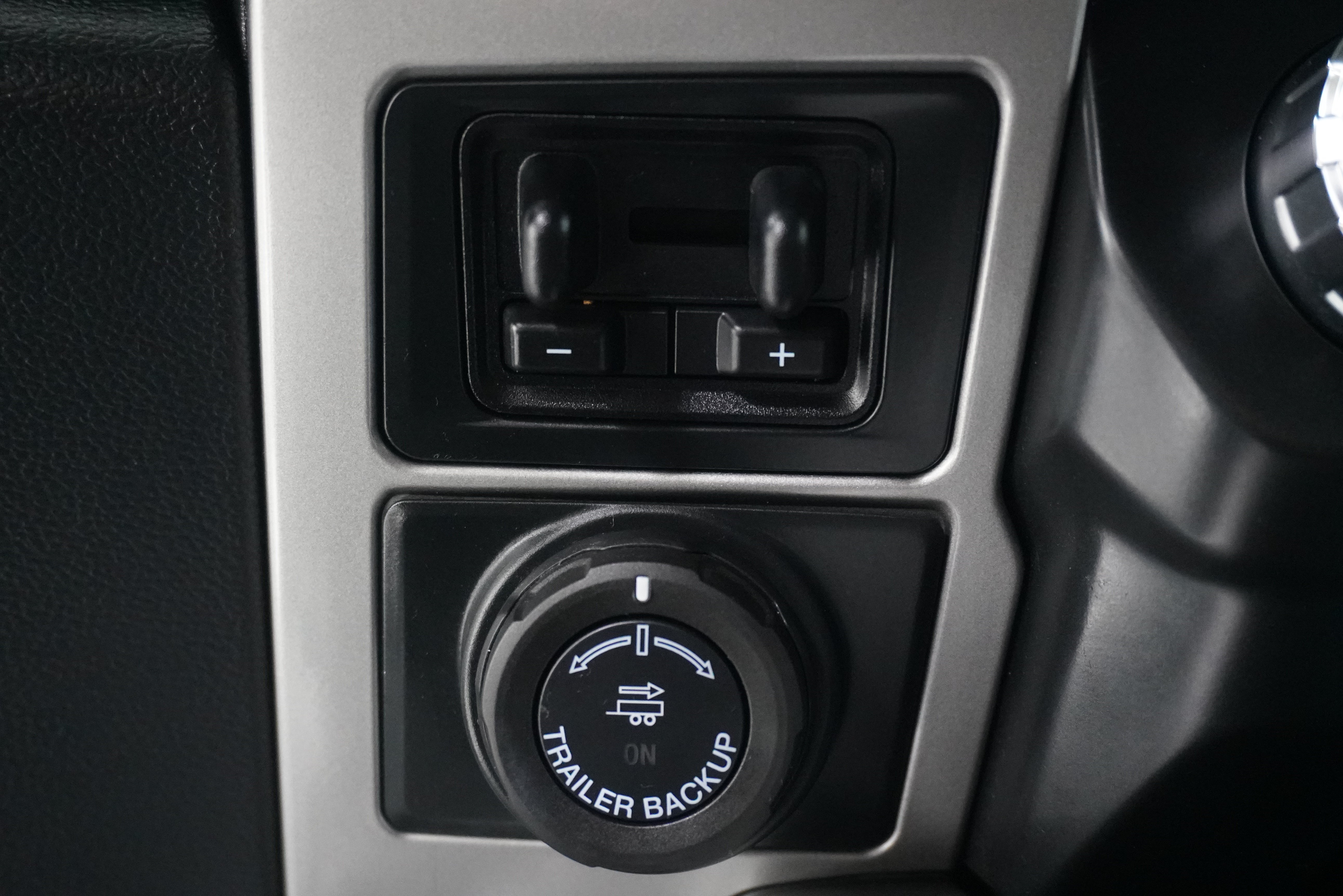 Used 2022 Ford F250 Lariat w/ Tremor Off-Road Package AWD/4WD image 29