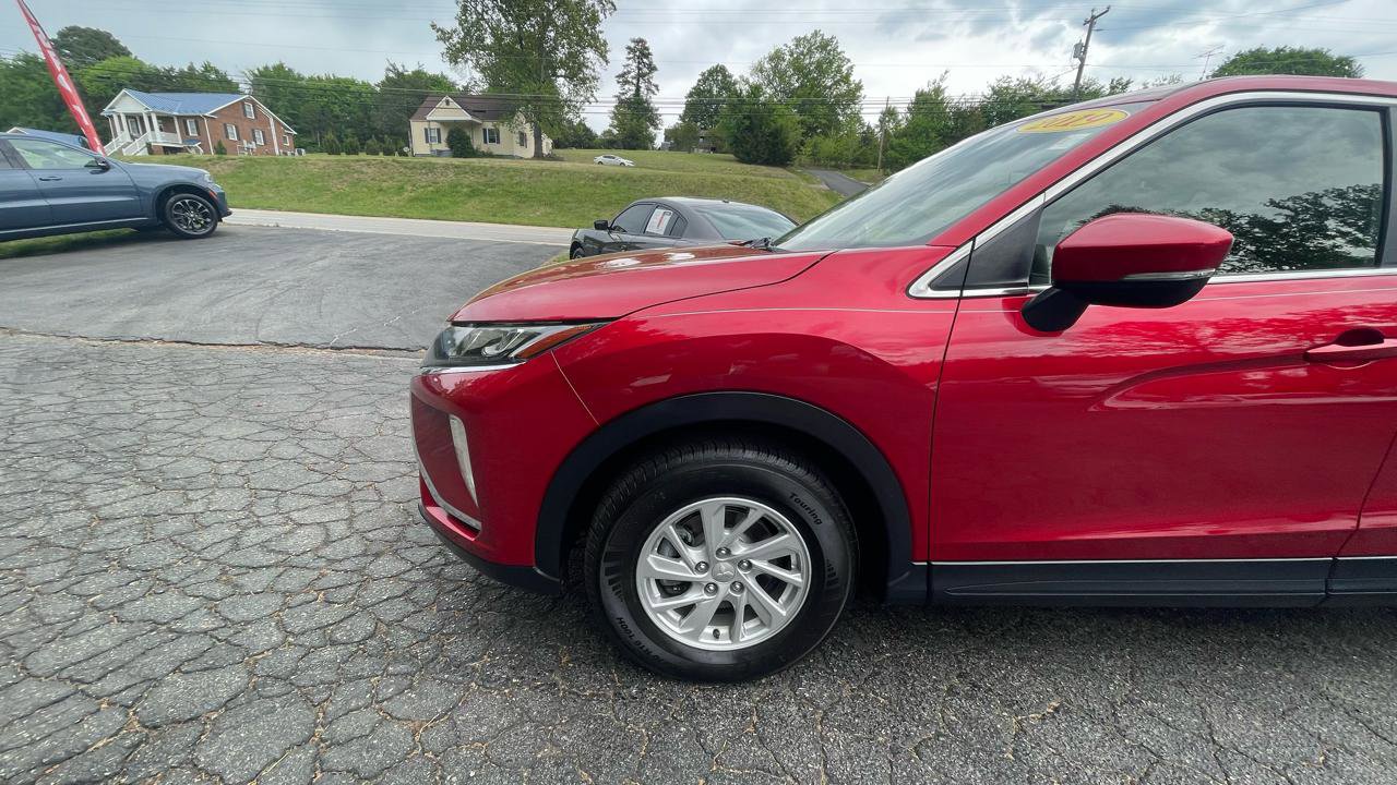 Used 2019 Mitsubishi Eclipse Cross ES FWD image 2