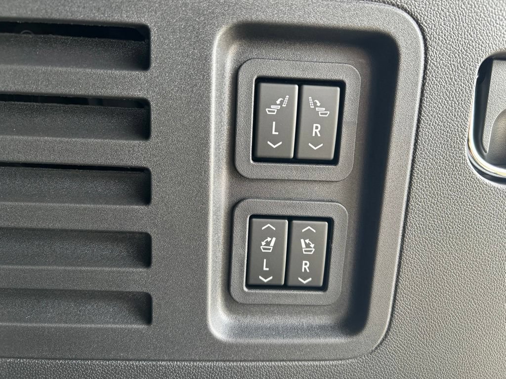 Used 2026 Buick Enclave Avenir w/ Super Cruise Package FWD image 14