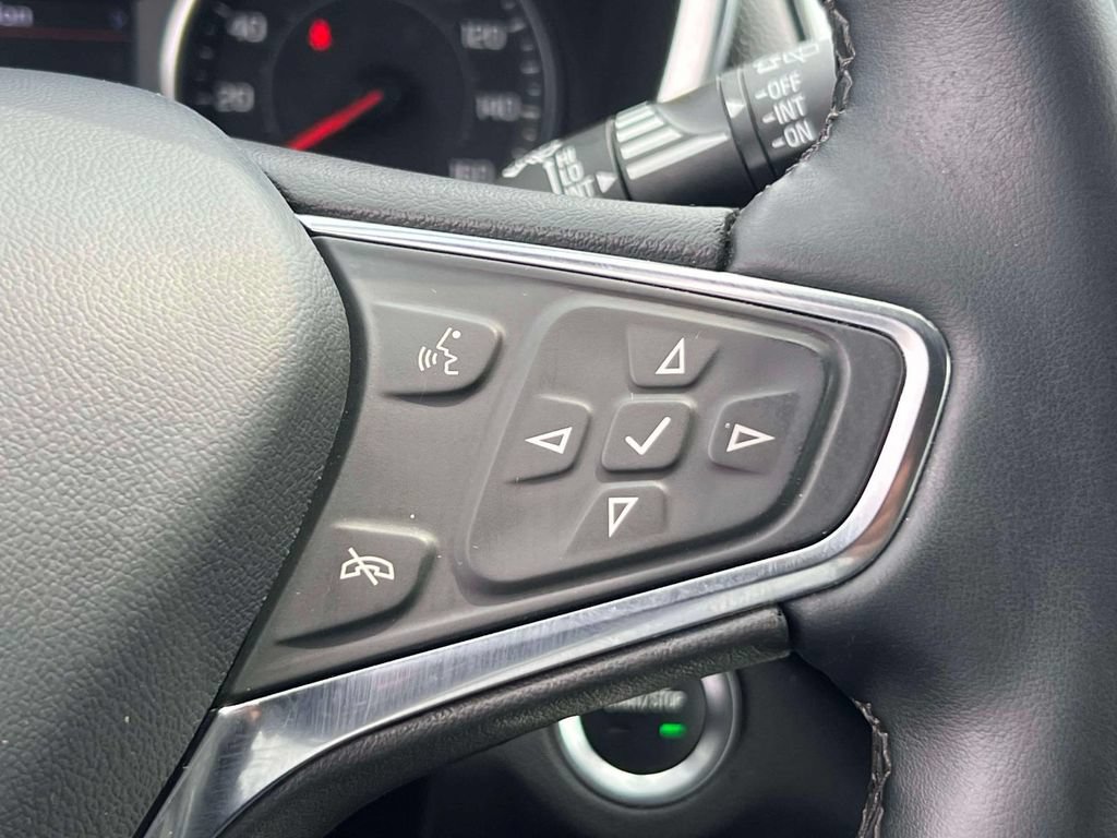 Used 2023 Chevrolet Equinox LT AWD/4WD image 22