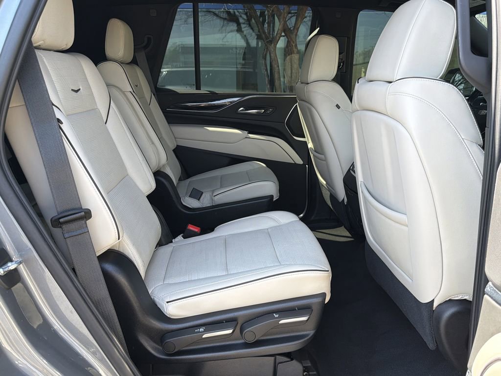 Used 2021 Cadillac Escalade Sport image 15