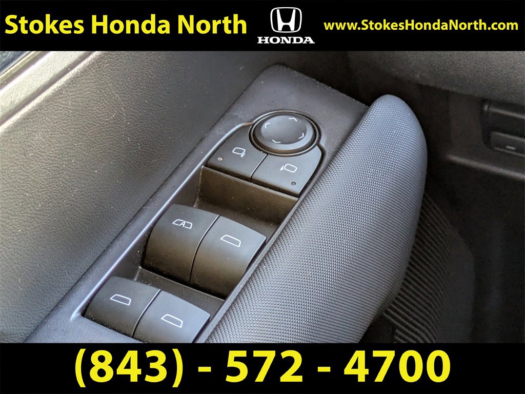 Used 2023 Chevrolet Colorado Z71 w/ Z71 Convenience Package 2 image 25