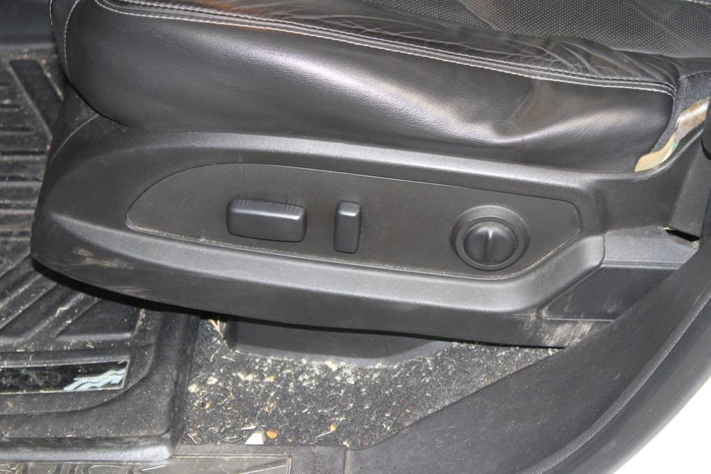 Used 2017 Buick Enclave Premium w/ Experience Buick Package image 17