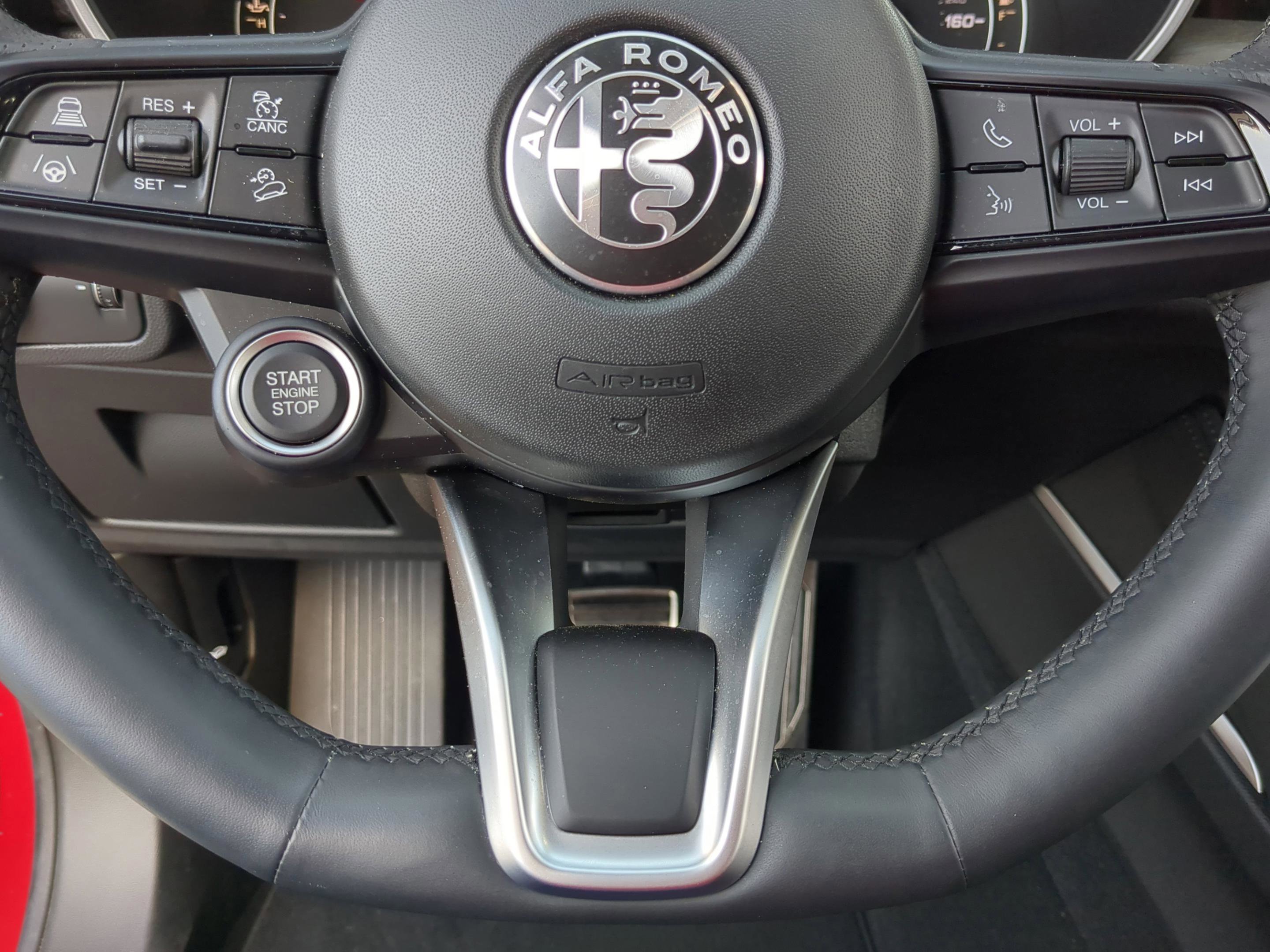 Used 2023 Alfa Romeo Stelvio Ti w/ Active Assist Plus Package image 21