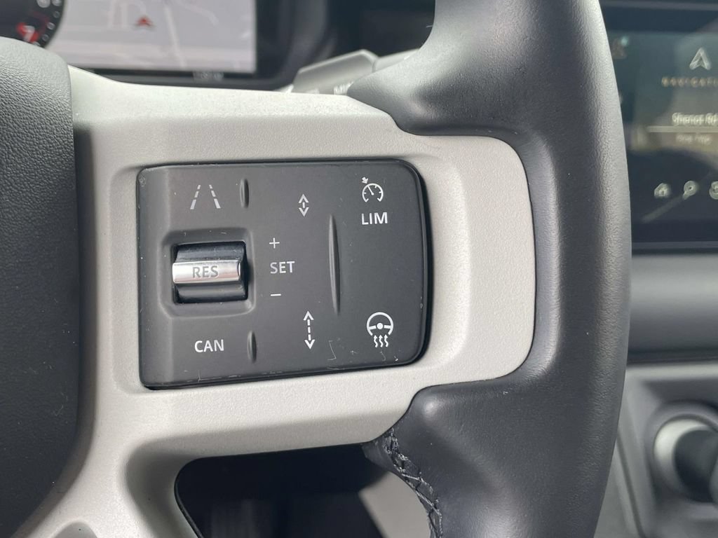 Certified 2024 Land Rover Defender 110 S AWD/4WD image 33