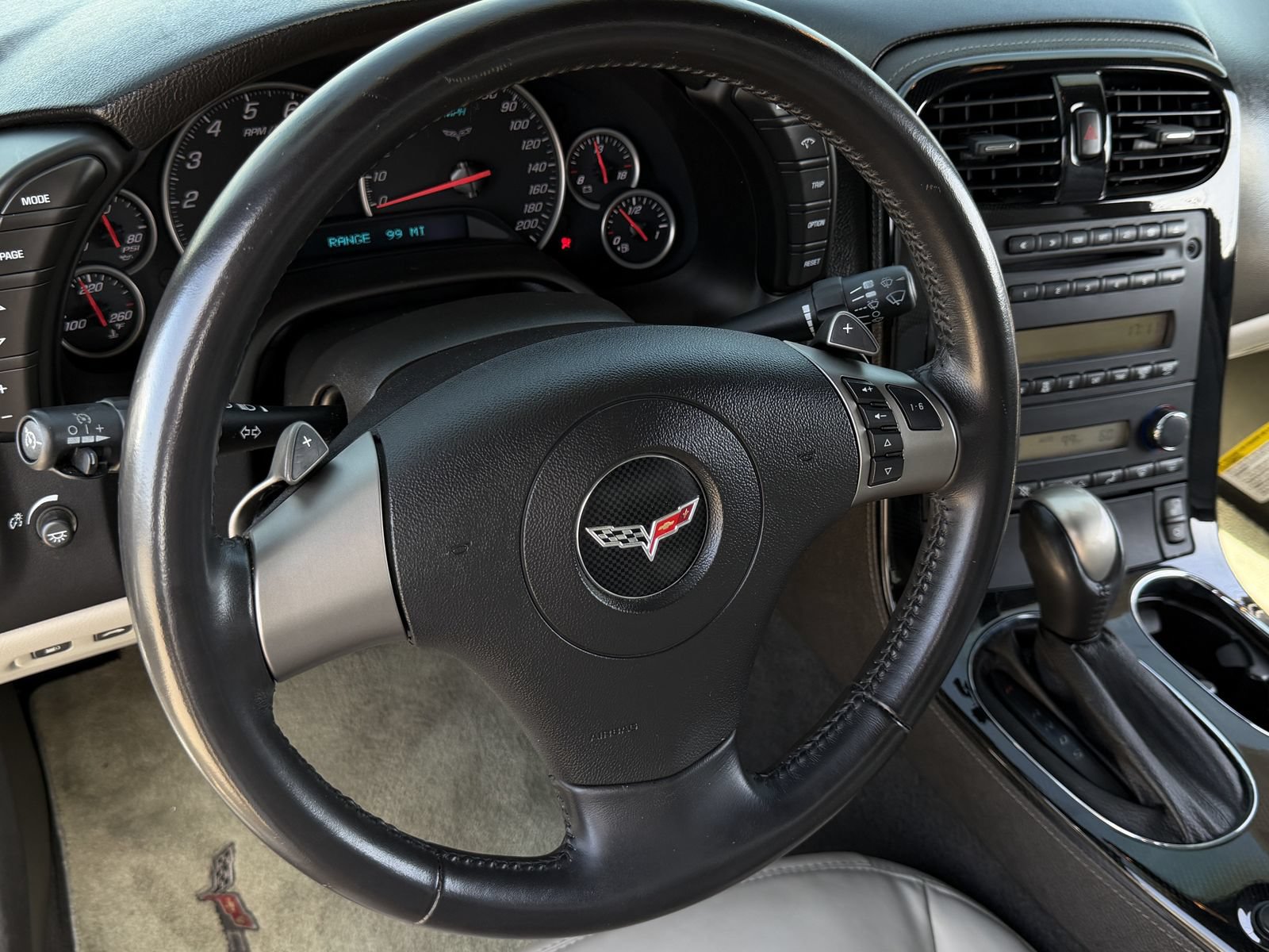 Used 2008 Chevrolet Corvette Convertible w/ Preferred Equipment Group RWD image 12