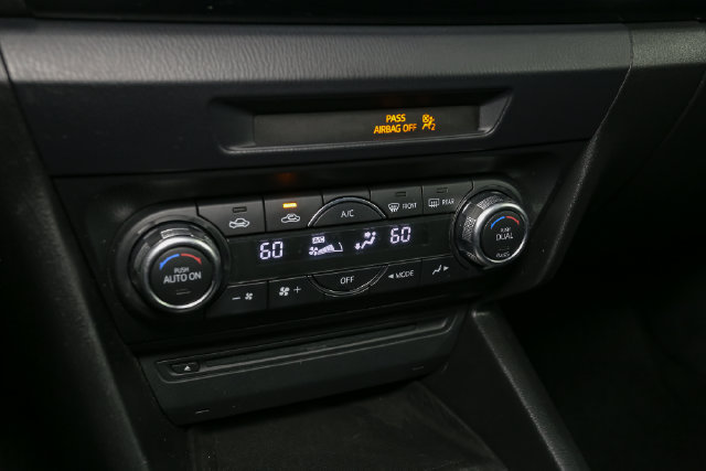 Used 2015 MAZDA MAZDA3 i Touring w/ Technology Package FWD image 24
