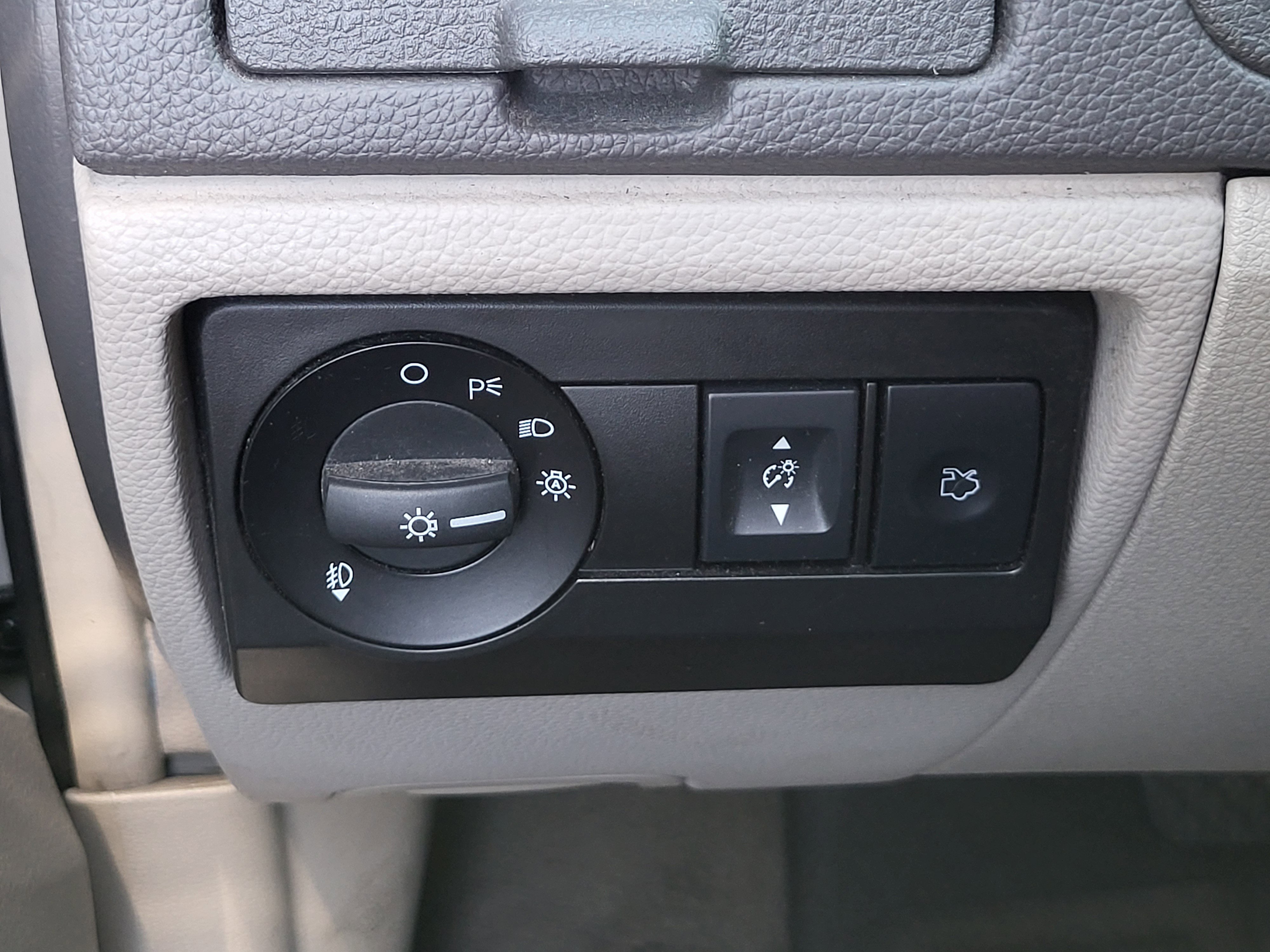 Used 2012 Ford Fusion SE image 20