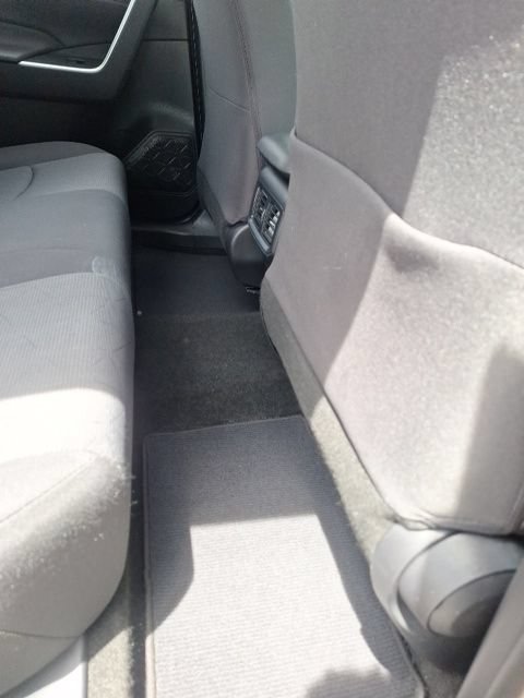 Used 2019 Toyota RAV4 XLE w/ Carpet Mat Package AWD/4WD image 21