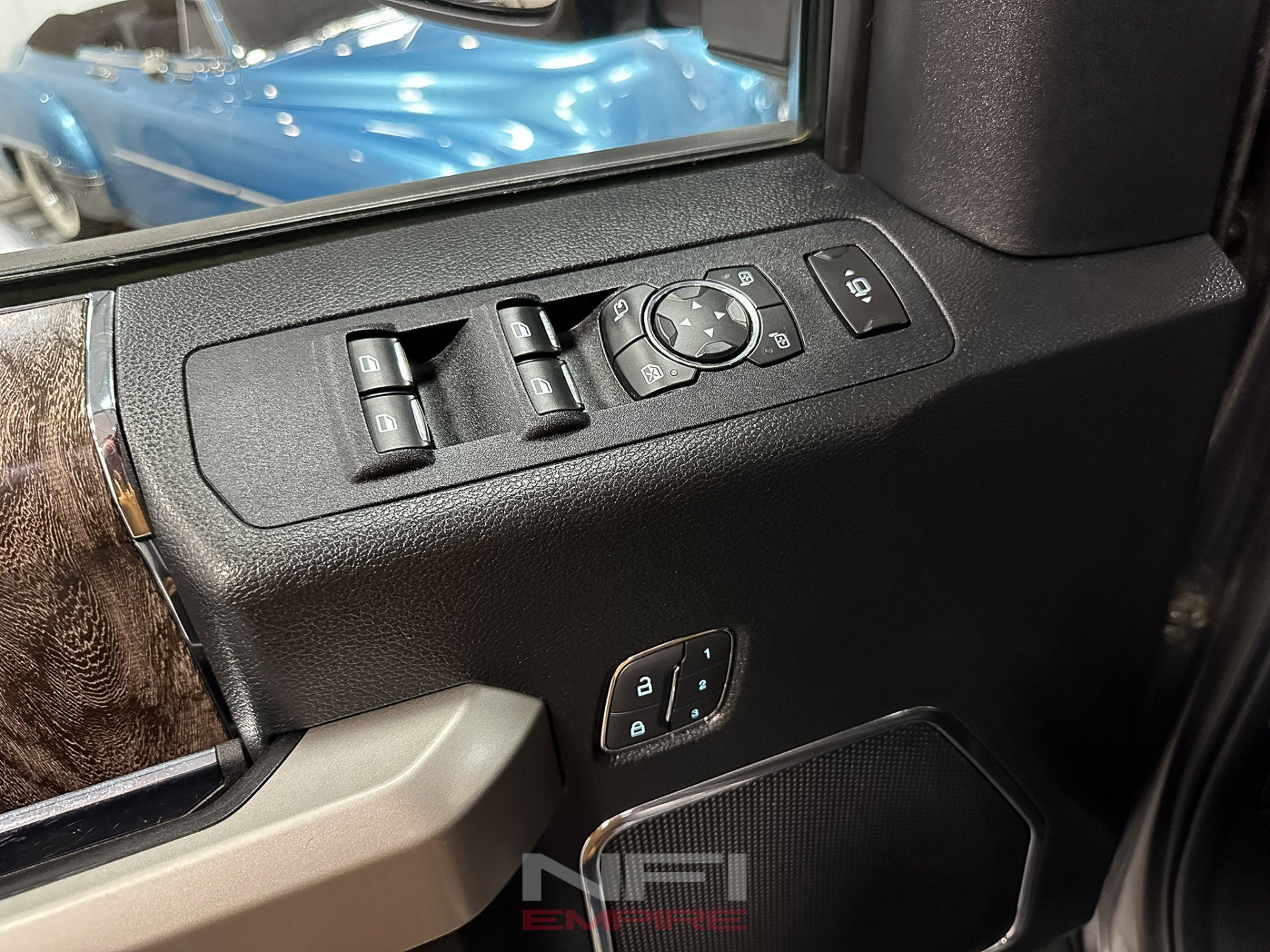 Used 2019 Ford F250 Lariat w/ Lariat Ultimate Package image 33