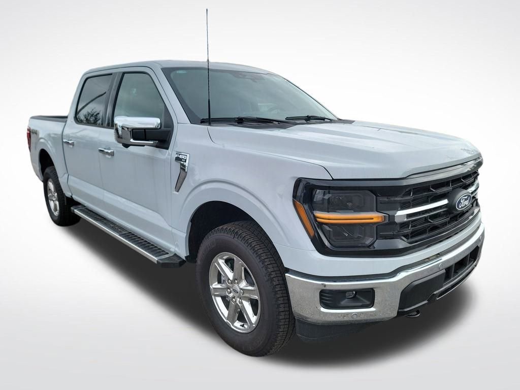 New 2025 Ford F150 XLT w/ Equipment Group 302A MID image 8