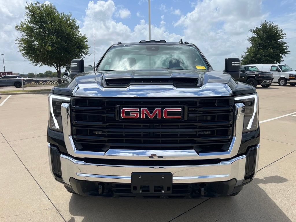 Used 2025 GMC Sierra 3500 Pro AWD/4WD image 8