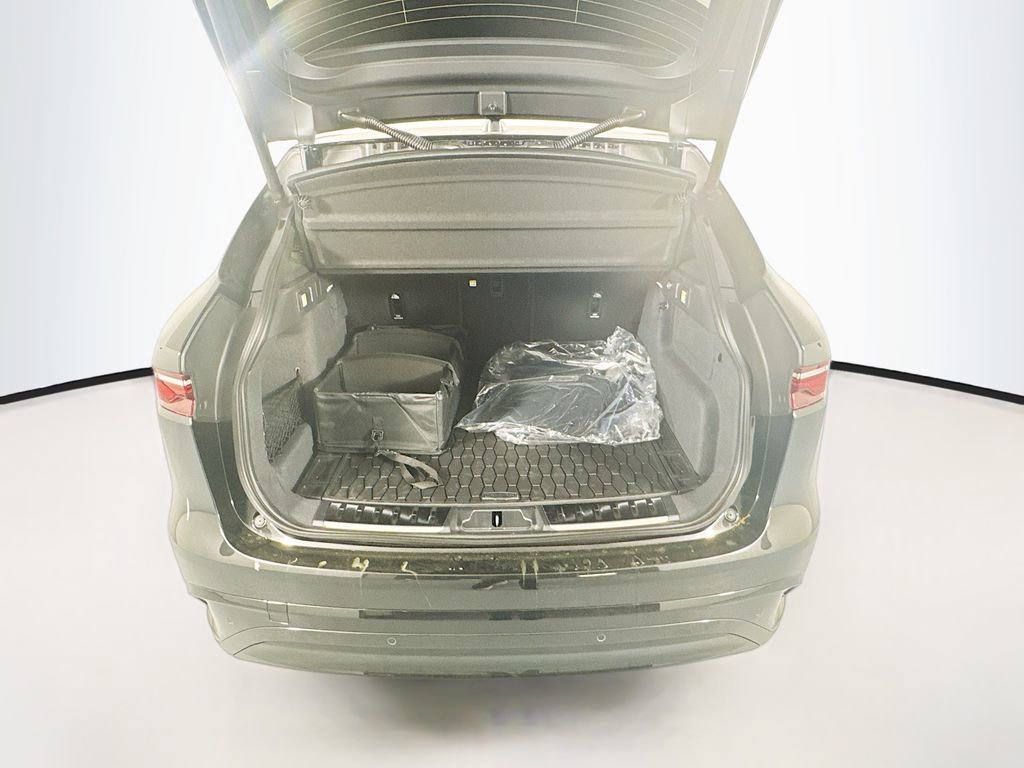 New 2026 Jaguar F-PACE R-Dynamic S image 26