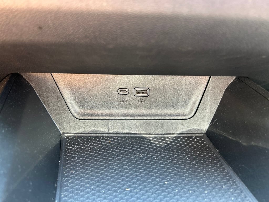 Used 2026 Chevrolet Equinox LT AWD/4WD image 29
