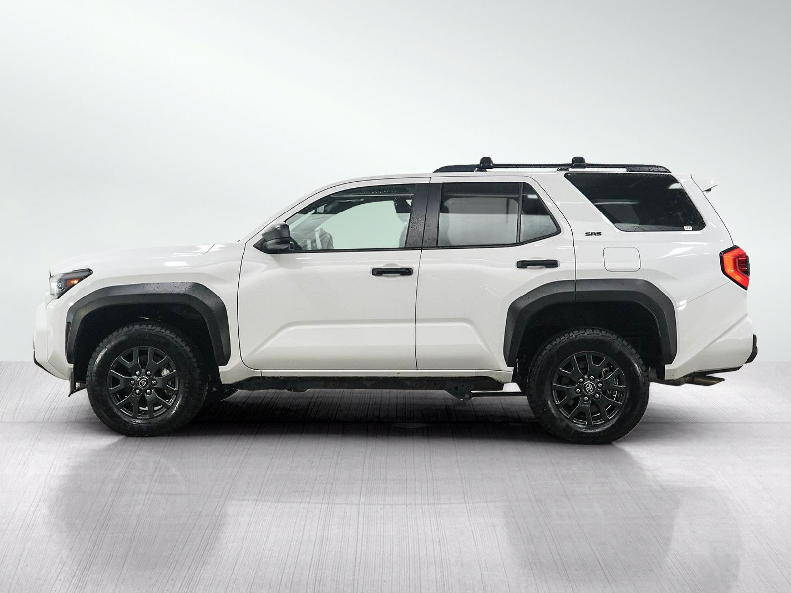 Used 2025 Toyota 4Runner SR5 AWD/4WD image 2