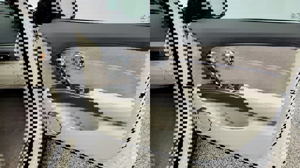 Used 2025 Genesis GV60 Performance image 27