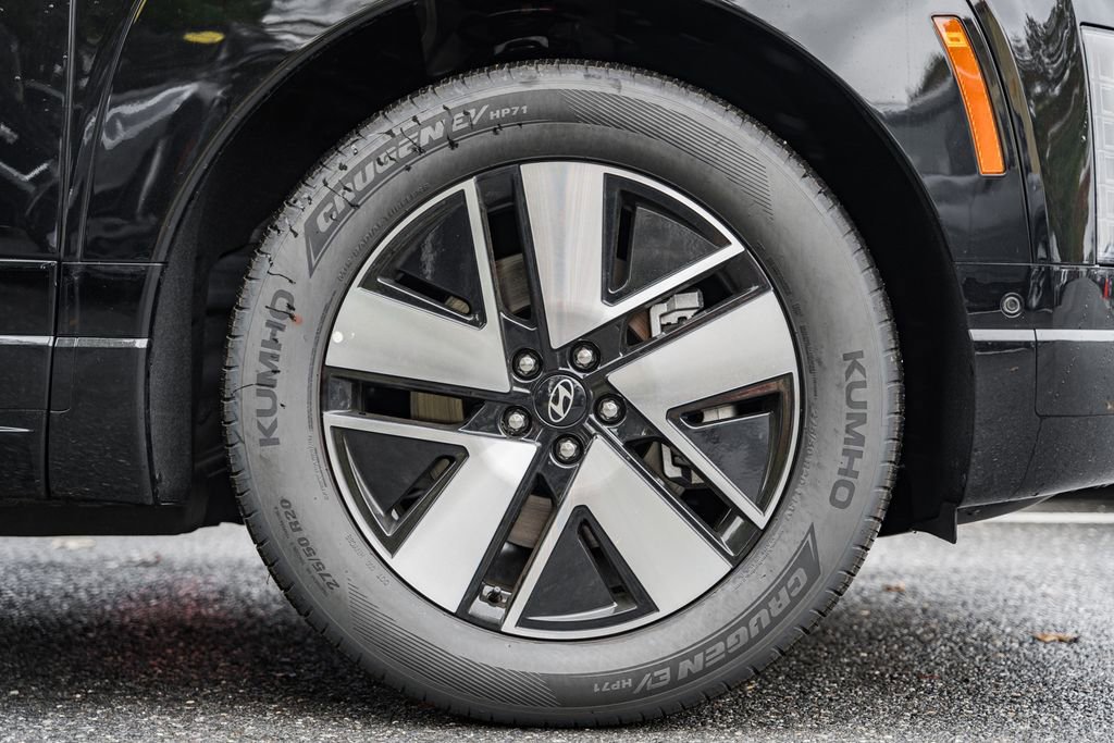 New 2026 Hyundai Ioniq 9 SEL image 17