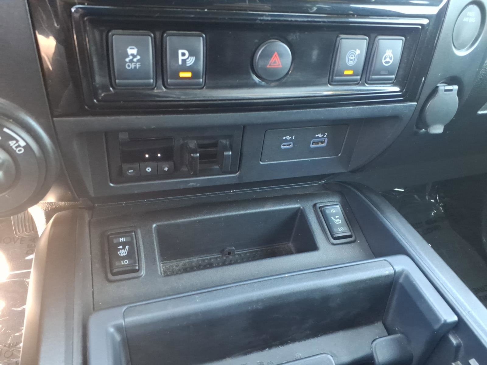 Certified 2021 Nissan Titan PRO-4X w/ Pro-4x Convenience Package AWD/4WD image 20