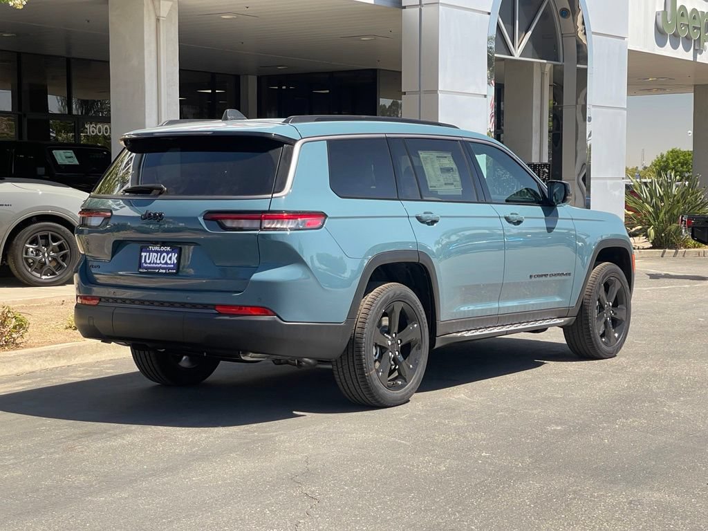 New 2026 Jeep Grand Cherokee L Limited w/ Limited Altitude Package AWD/4WD image 4